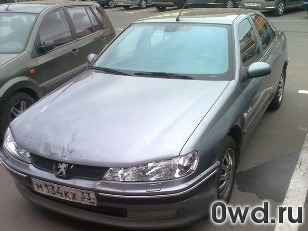 Битый автомобиль Peugeot 406